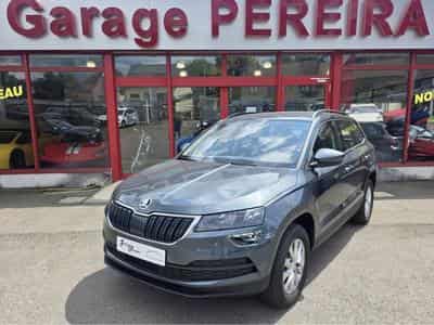 Skoda Karoq 2.0 TDI 150 CANTON NAVI 1 HAND (2022) - Photo 2