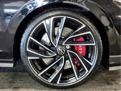 VW Golf GTI 2.0 TSI 300 CLUBSPORT BLACK STYLE HEAD UP HARMAN KARDON (2023) - Photo 13