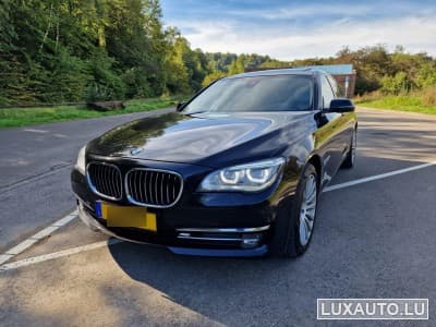 BMW 730 (2012) - Photo 1