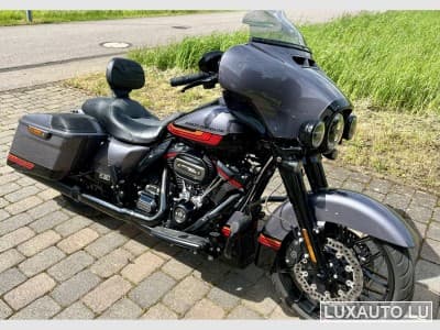 Harley-Davidson CVO Street Glide 117 cui (2020) - Photo 1