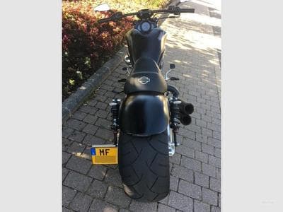 Harley-Davidson V-Rod CVO (2006) - Photo 1