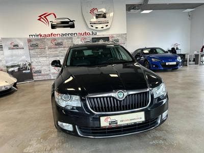 Skoda Superb Elegance (2012) - Photo 1