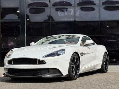 Aston-Martin Vanquish S Serie limitée "PEARL" (2018) - Photo 1