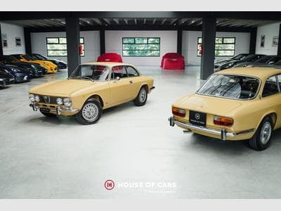 Alfa-Romeo 2000 GT Veloce Bertone - Restored - Giallo Piper (1972) - Photo 1