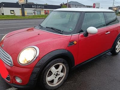 Mini Cooper (2011) - Photo 1