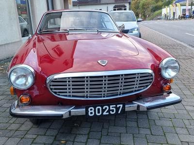 Volvo P1800 (1968) - Photo 1