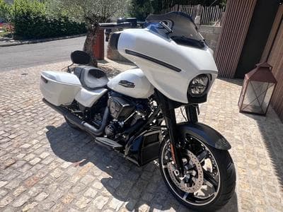 Harley-Davidson Street Glide (2024) - Photo 1