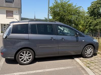 Mazda 5 (2009) - Photo 1