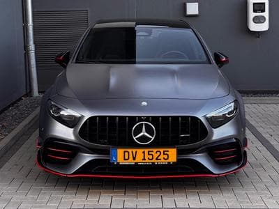 Mercedes A 45 AMG Limited edition street style (2023) - Photo 1
