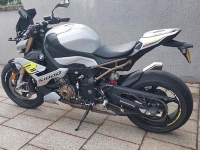 BMW S 1000 r (2021) - Photo 1