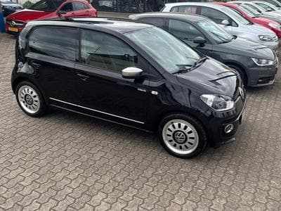 VW UP Black édition (2013) - Photo 1