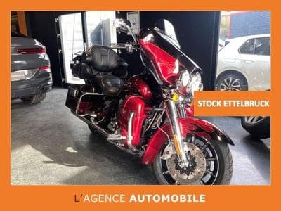 Harley-Davidson CVO Limited Limited Edition Ultra Classic Electra Glide / VP (2011) - Photo 1