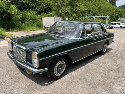 Mercedes 220 /8 (1972) - Photo 1