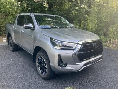 Toyota Hilux Comfort Double Cab (2024) - Photo 1