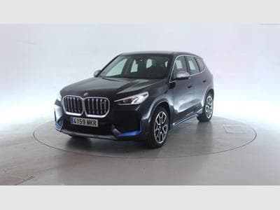 Bmw iX1 xDrive30 (2023) - Photo 1