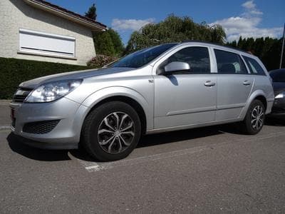 Opel Astra 1.7 CDTI (2007) - Photo 1