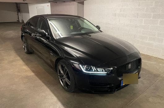Jaguar XE (2015) - Photo 2