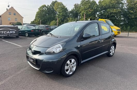Toyota Aygo 1.0 68ch (2011) - Photo 9