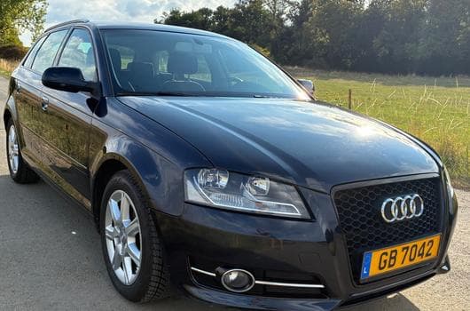 Audi A3 Sportback 1.4 TFSI S Line (2012) - Photo 2