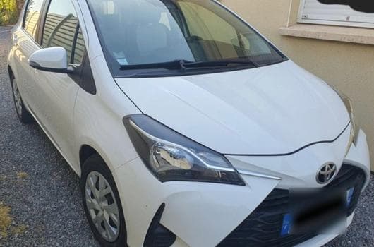 Toyota Yaris VVTI Ultimate (2020) - Photo 11