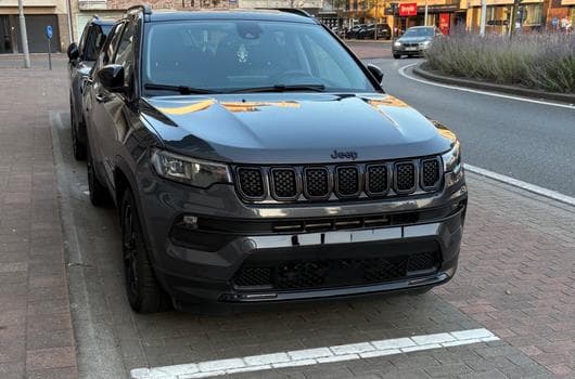 Jeep Compass Night Eagle (2023) - Photo 12