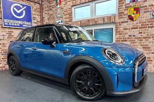 Mini Cooper Cooper 1.5 136cv Auto CLASSIC TRIM (2023) - Photo 9