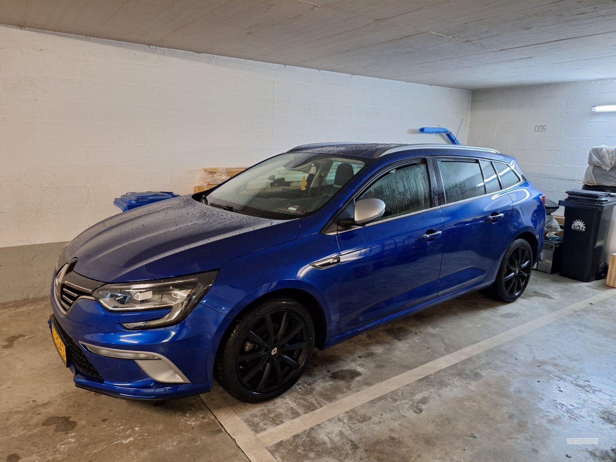 Renault Megane 1.5 DCI 115CV BLUE GT LINE (2019) - Photo 2