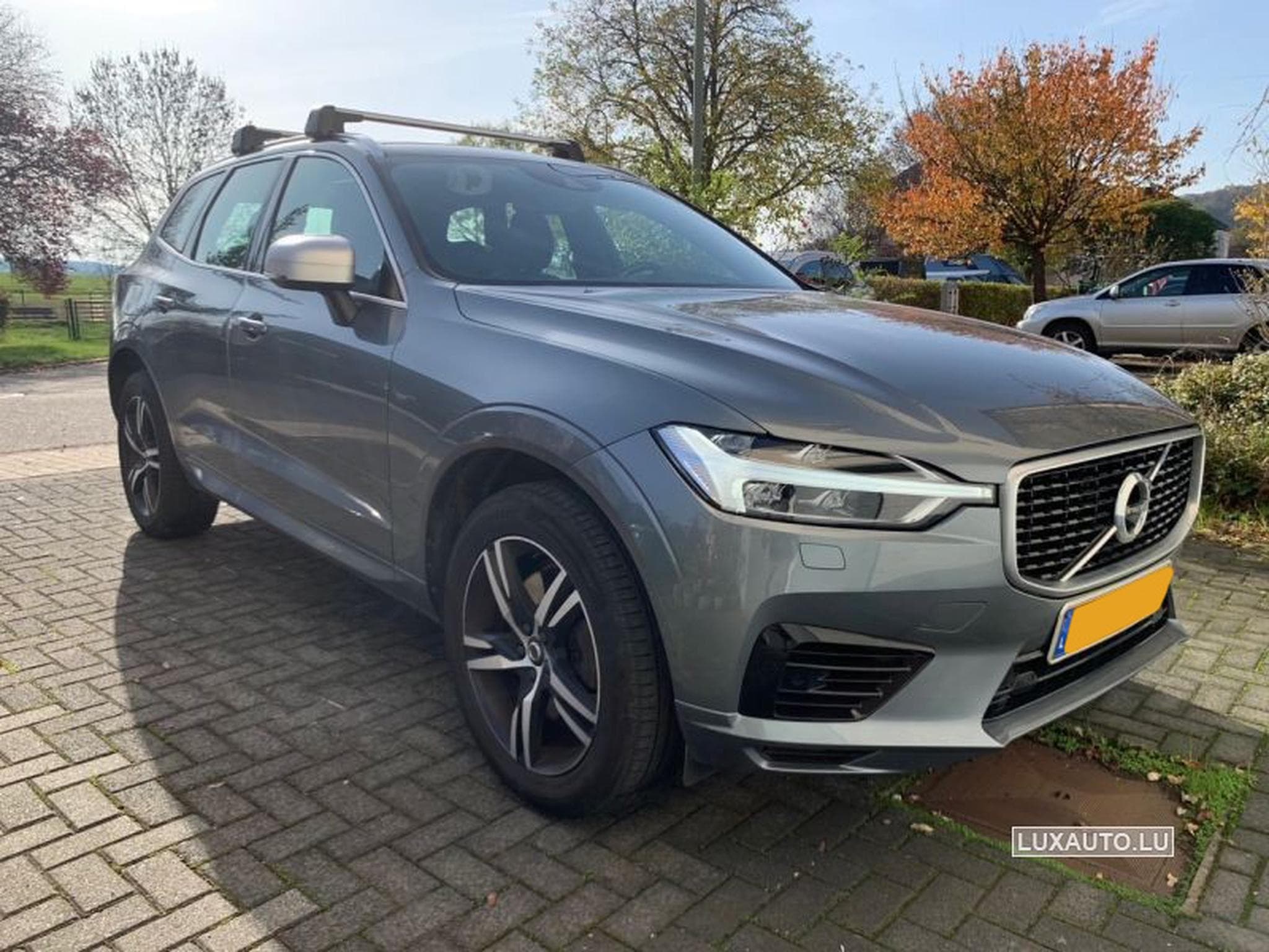 Volvo XC60 2.0 T8 Twin Engine R-Design eAWD Geartronic (2018) - Photo 7