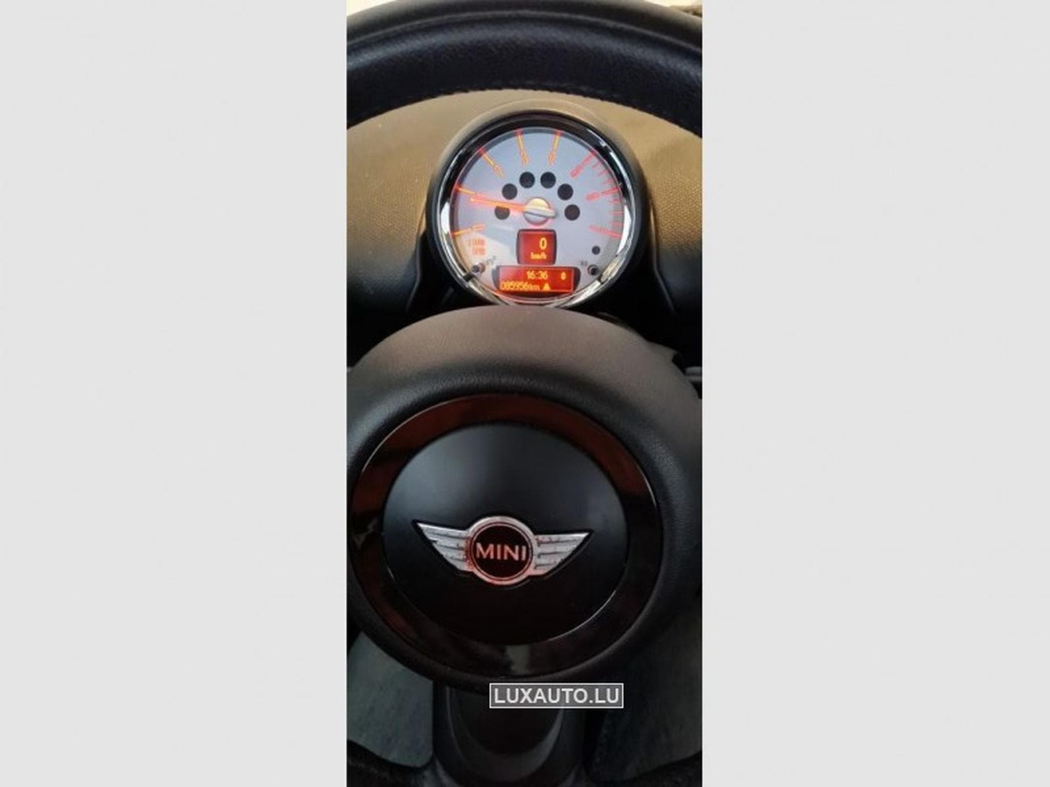 Mini Countryman 1.6 D 90 One (2013) - Photo 1