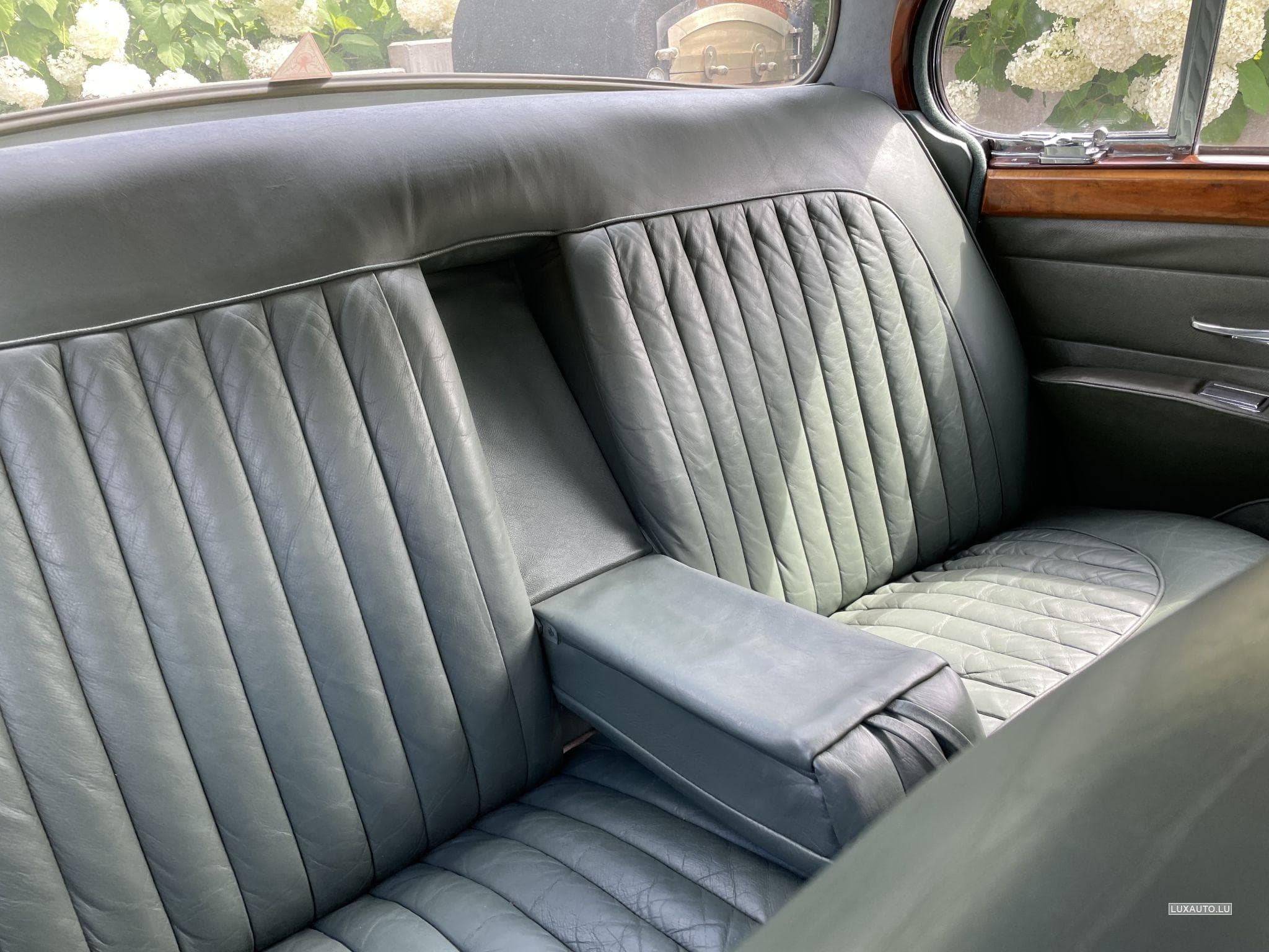 Jaguar MK II 3.4 (1968) - Photo 9