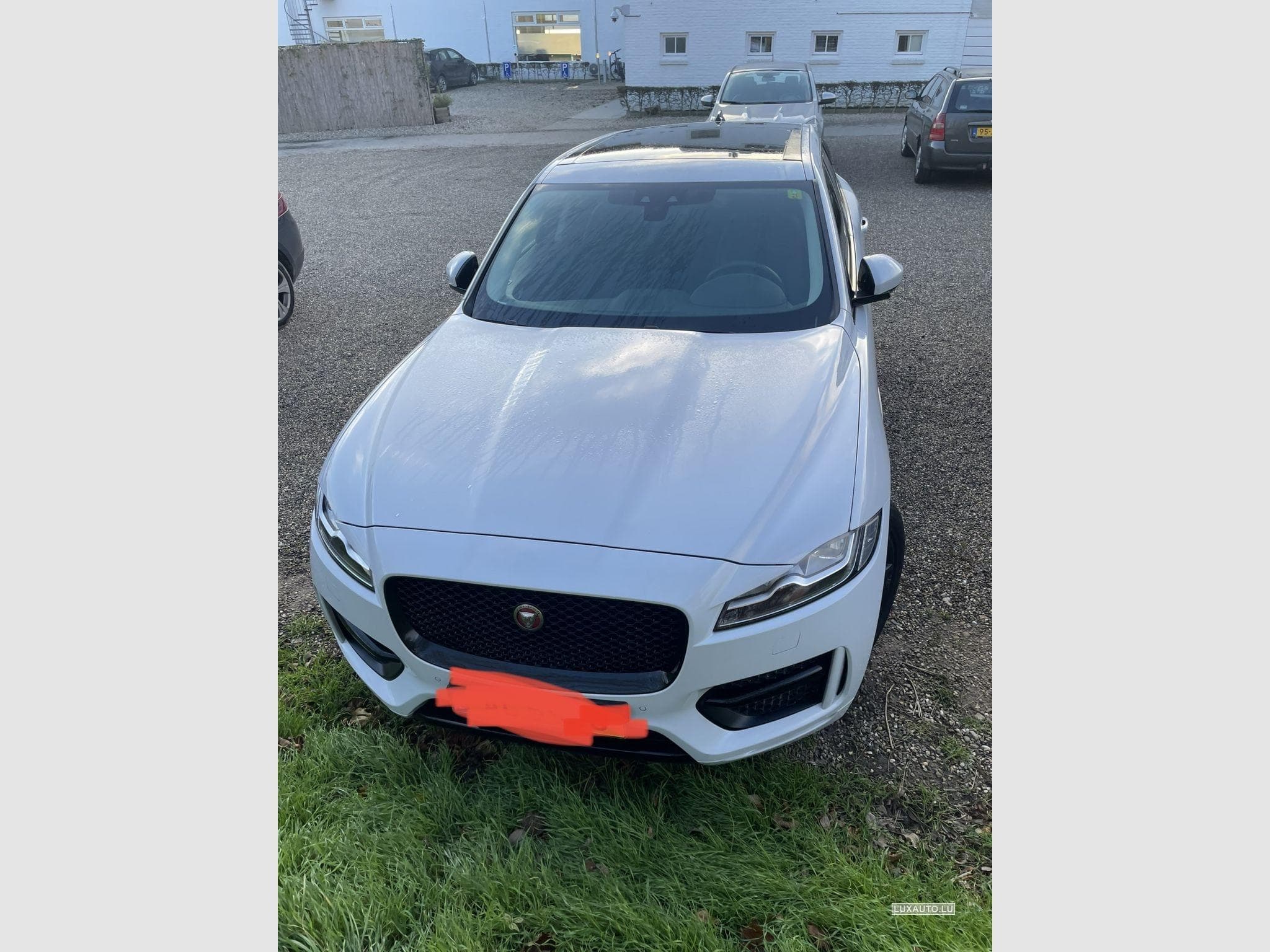 Jaguar F-Pace 20d 180 R-Sport AWD Auto. (2020) - Photo 2