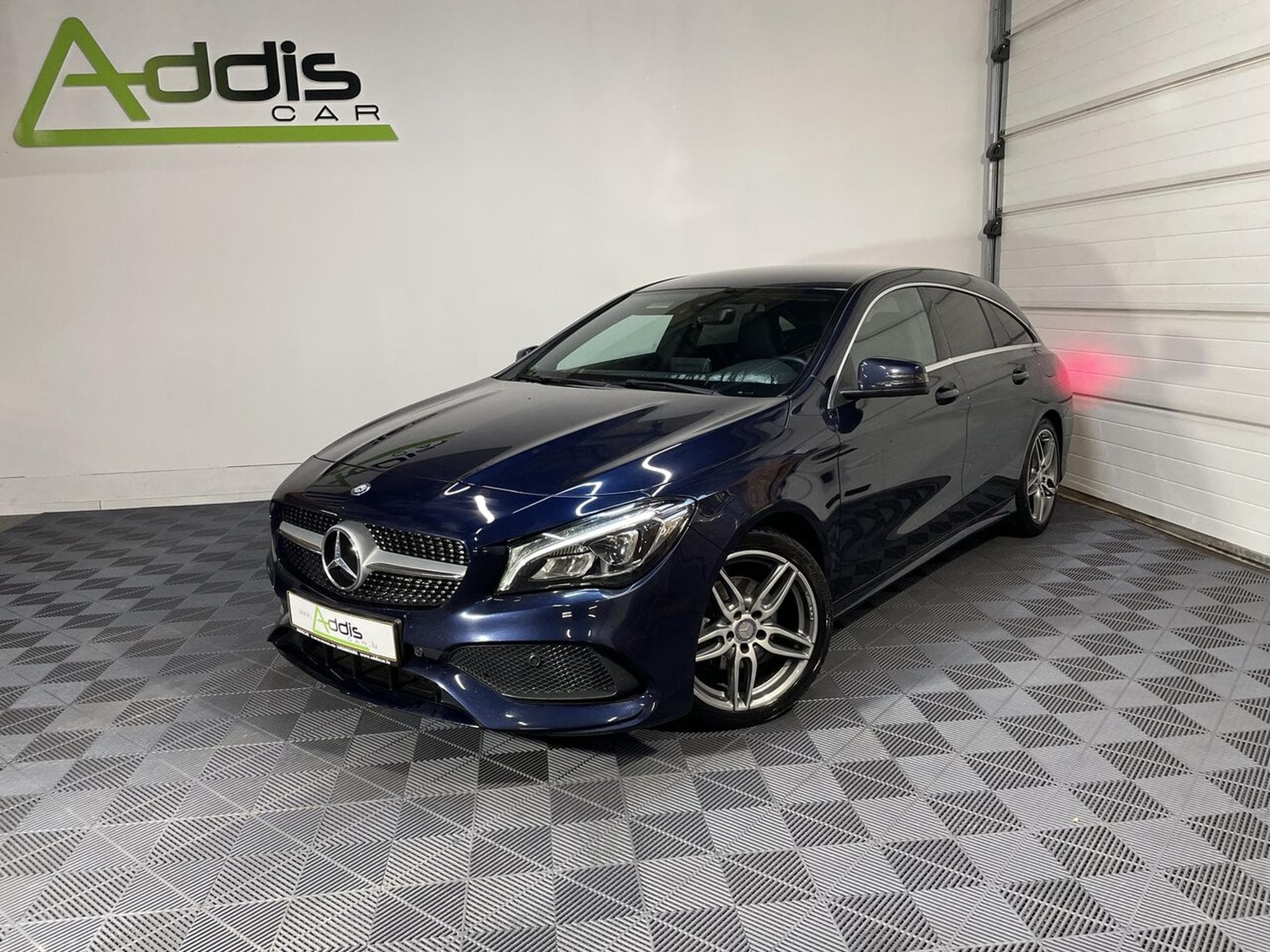 Mercedes CLA 180 122 CV SHOOTING BRAKE AMG GPS CLA (2016) - Photo 1