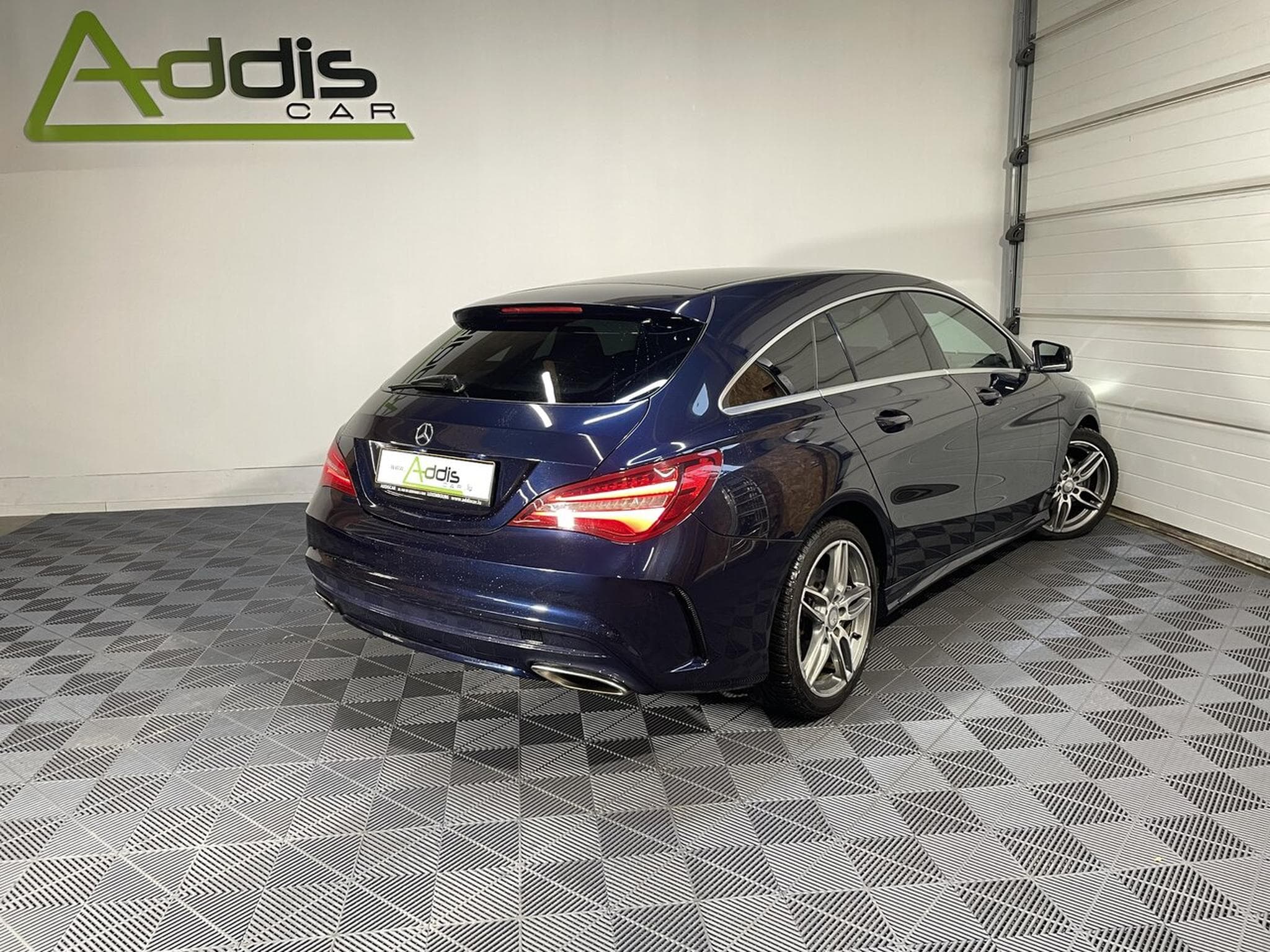 Mercedes CLA 180 122 CV SHOOTING BRAKE AMG GPS CLA (2016) - Photo 2