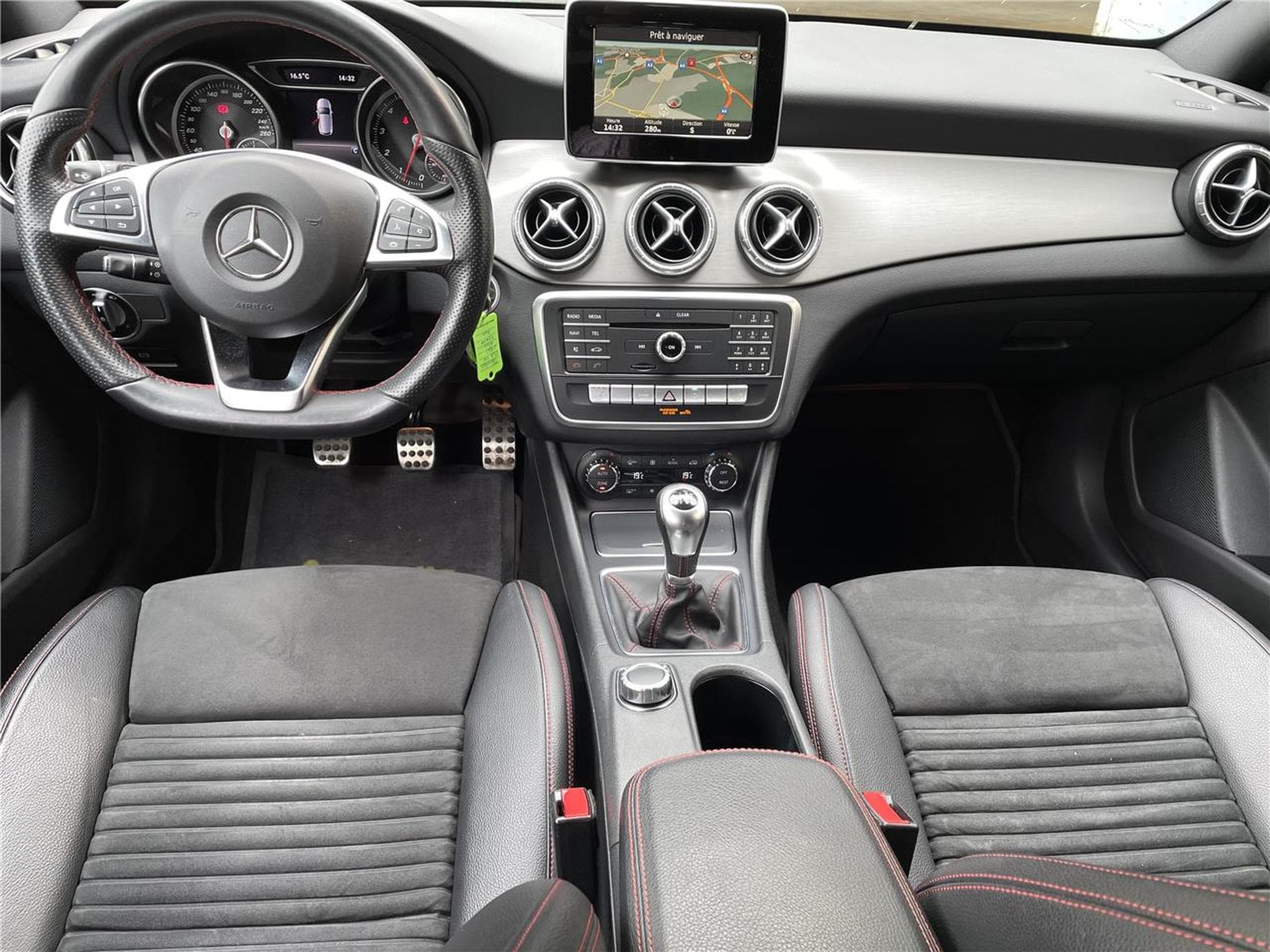 Mercedes CLA 180 122 CV SHOOTING BRAKE AMG GPS CLA (2016) - Photo 3