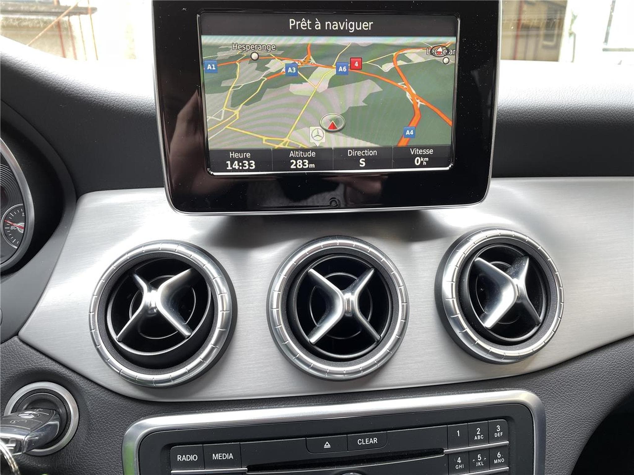 Mercedes CLA 180 122 CV SHOOTING BRAKE AMG GPS CLA (2016) - Photo 4