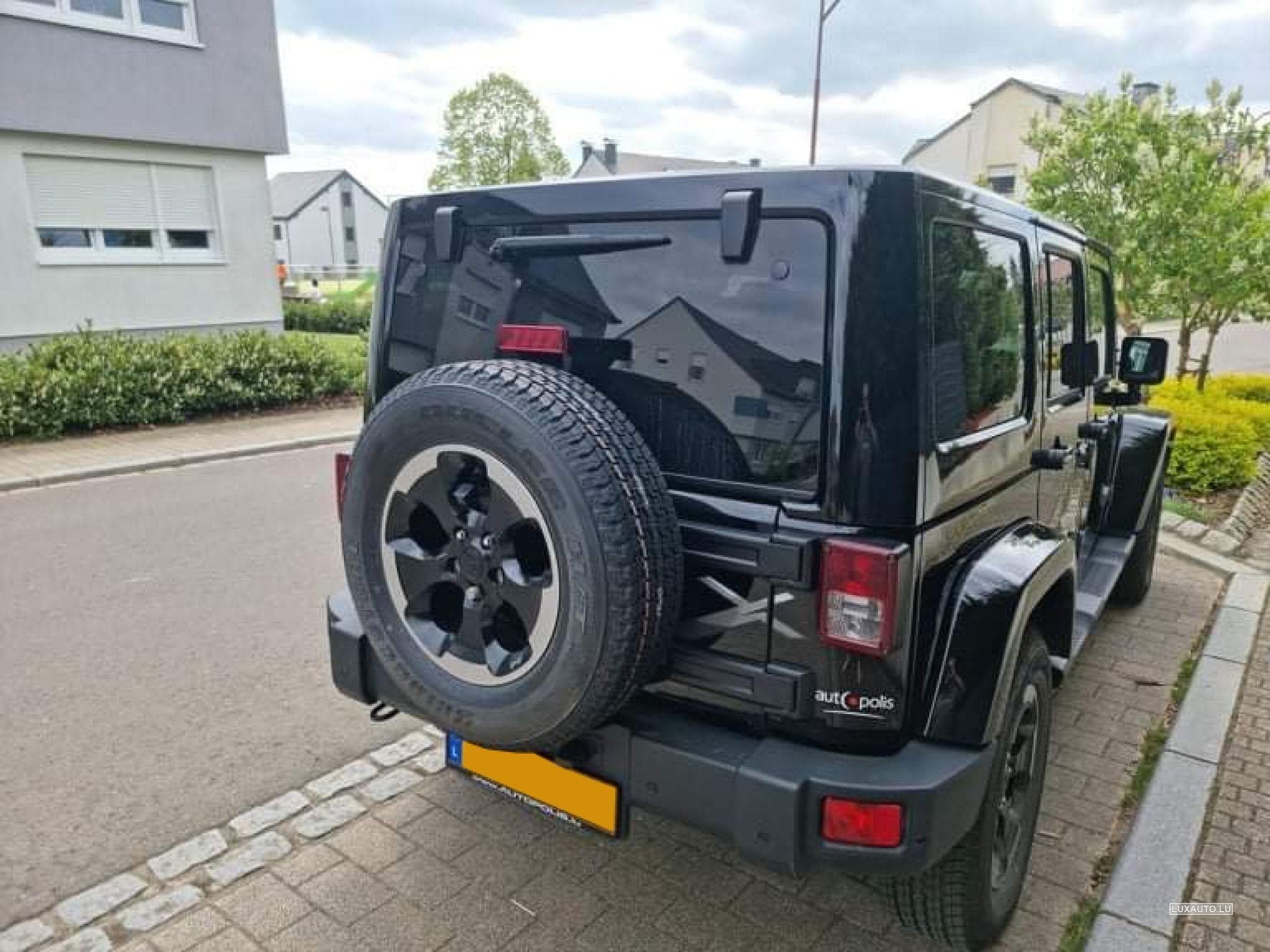 Jeep Wrangler 2.8 CRD 200 Auto. (2015) - Photo 2