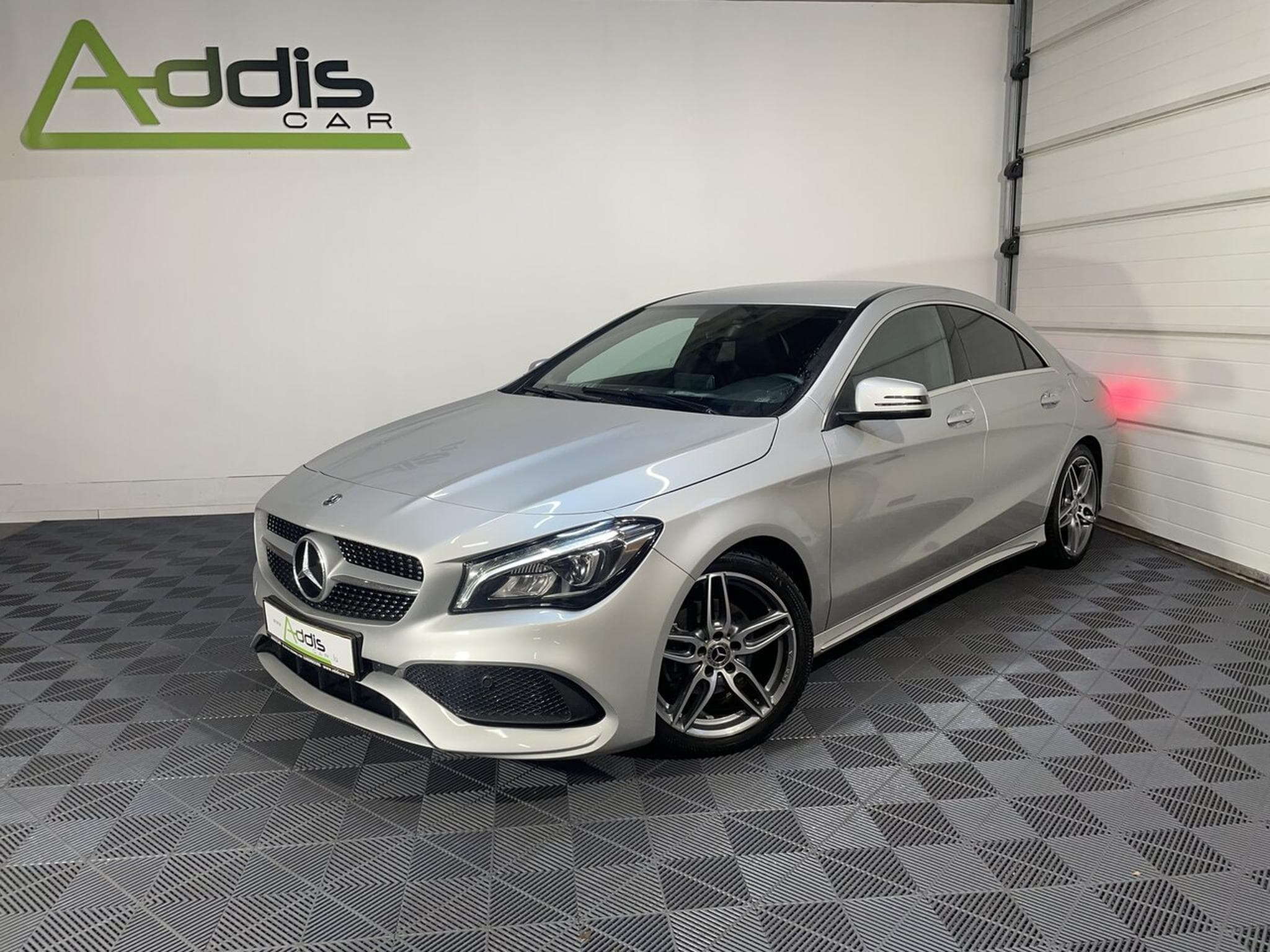 Mercedes CLA 180 110 CV AMG GPS CLA (2018) - Photo 1