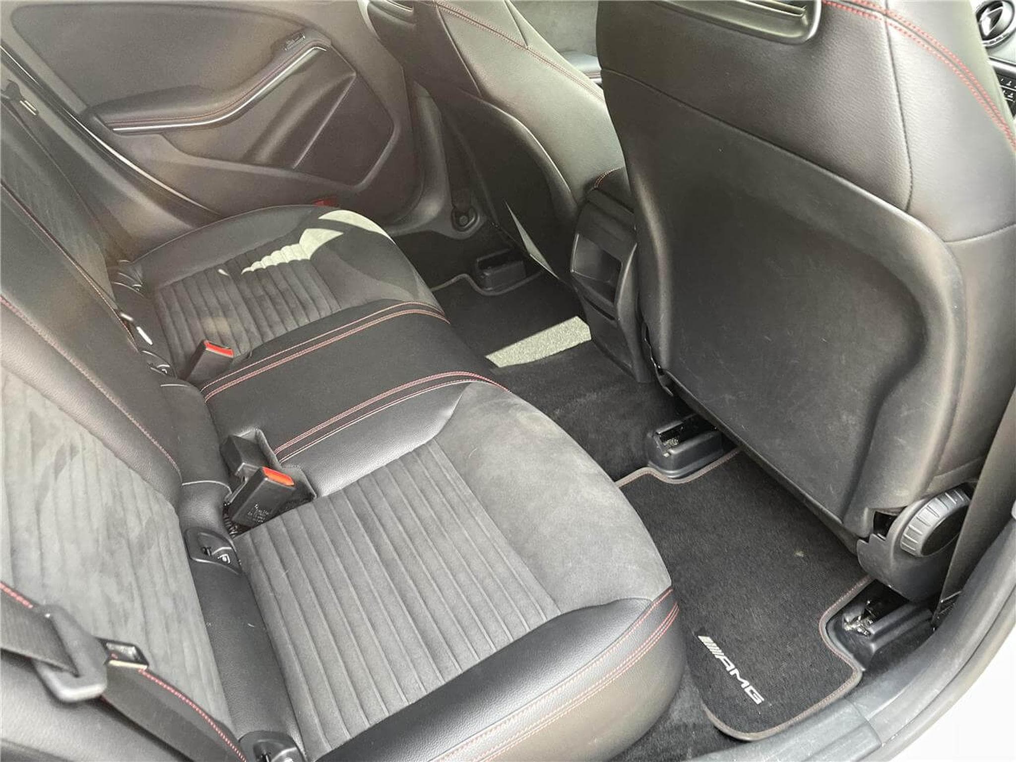 Mercedes CLA 180 110 CV AMG GPS CLA (2018) - Photo 12