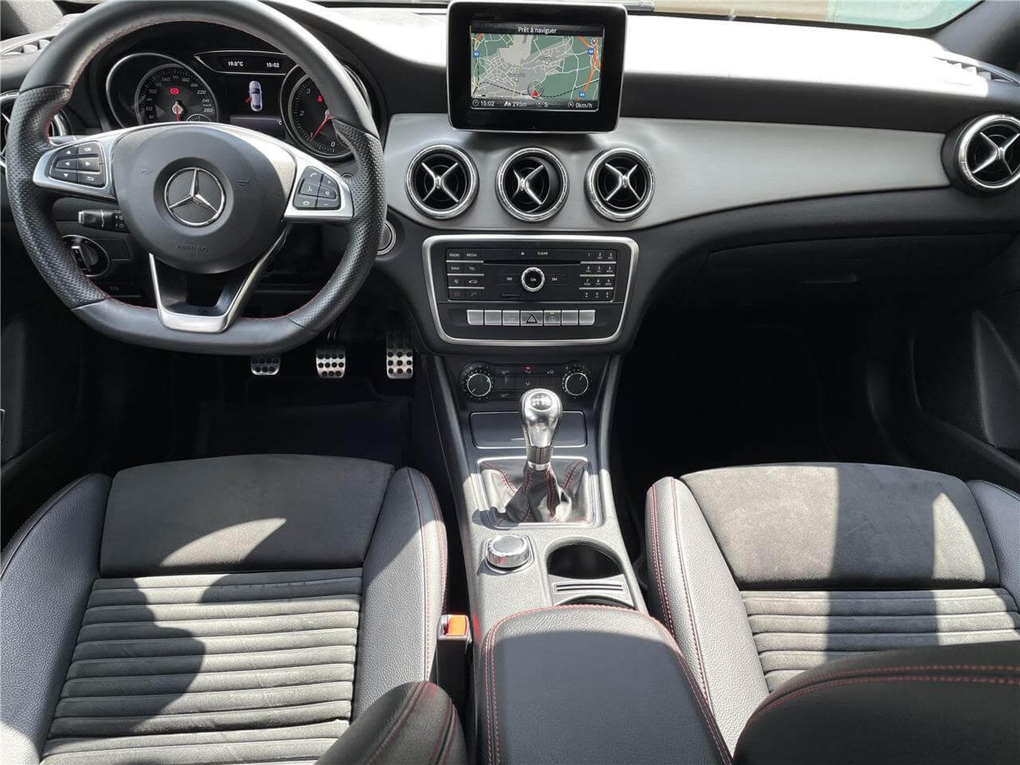 Mercedes CLA 180 110 CV AMG GPS CLA (2018) - Photo 3
