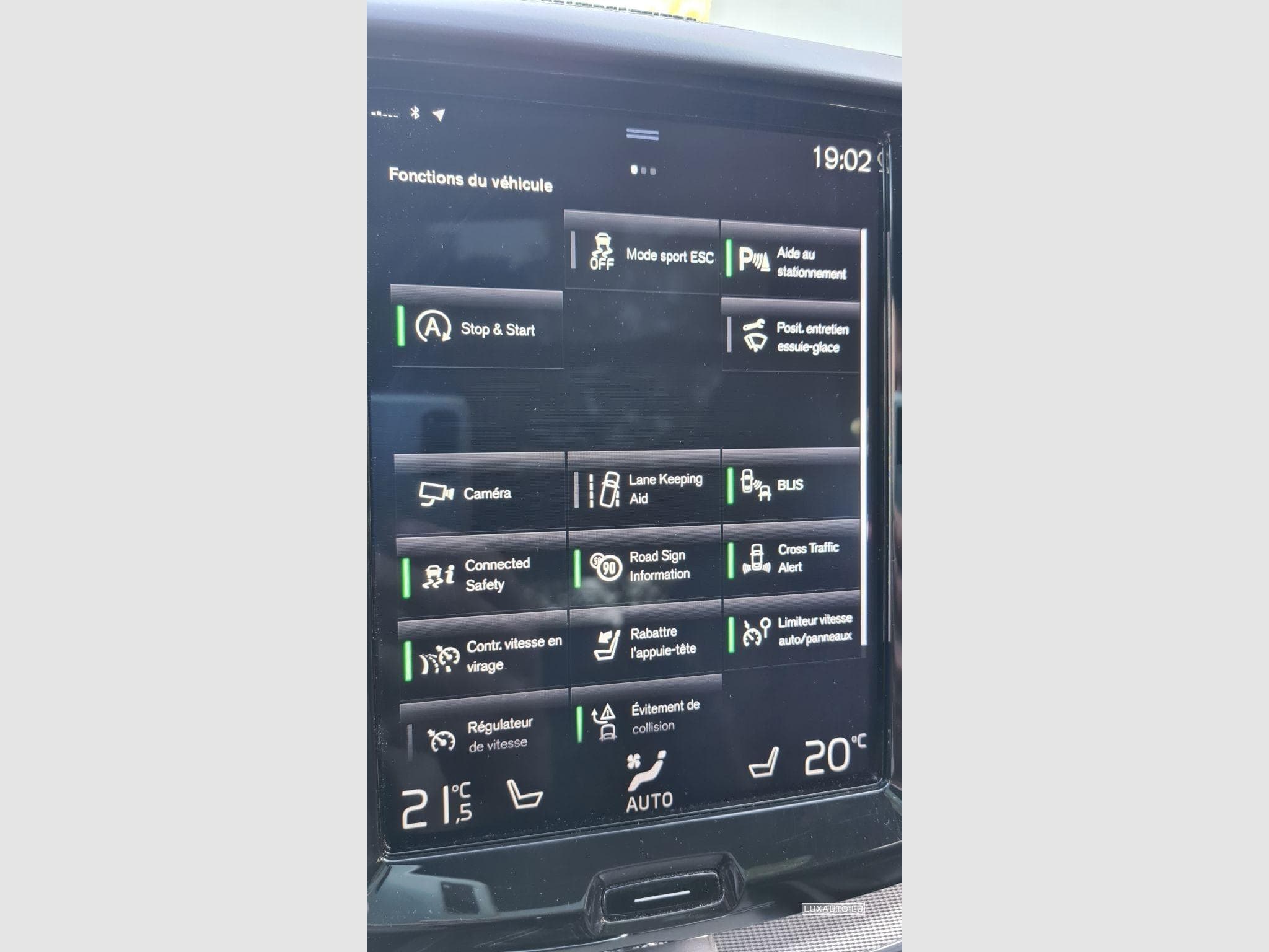 Volvo XC60 2.0 D4 190 R-Design Geartronic (2019) - Photo 6
