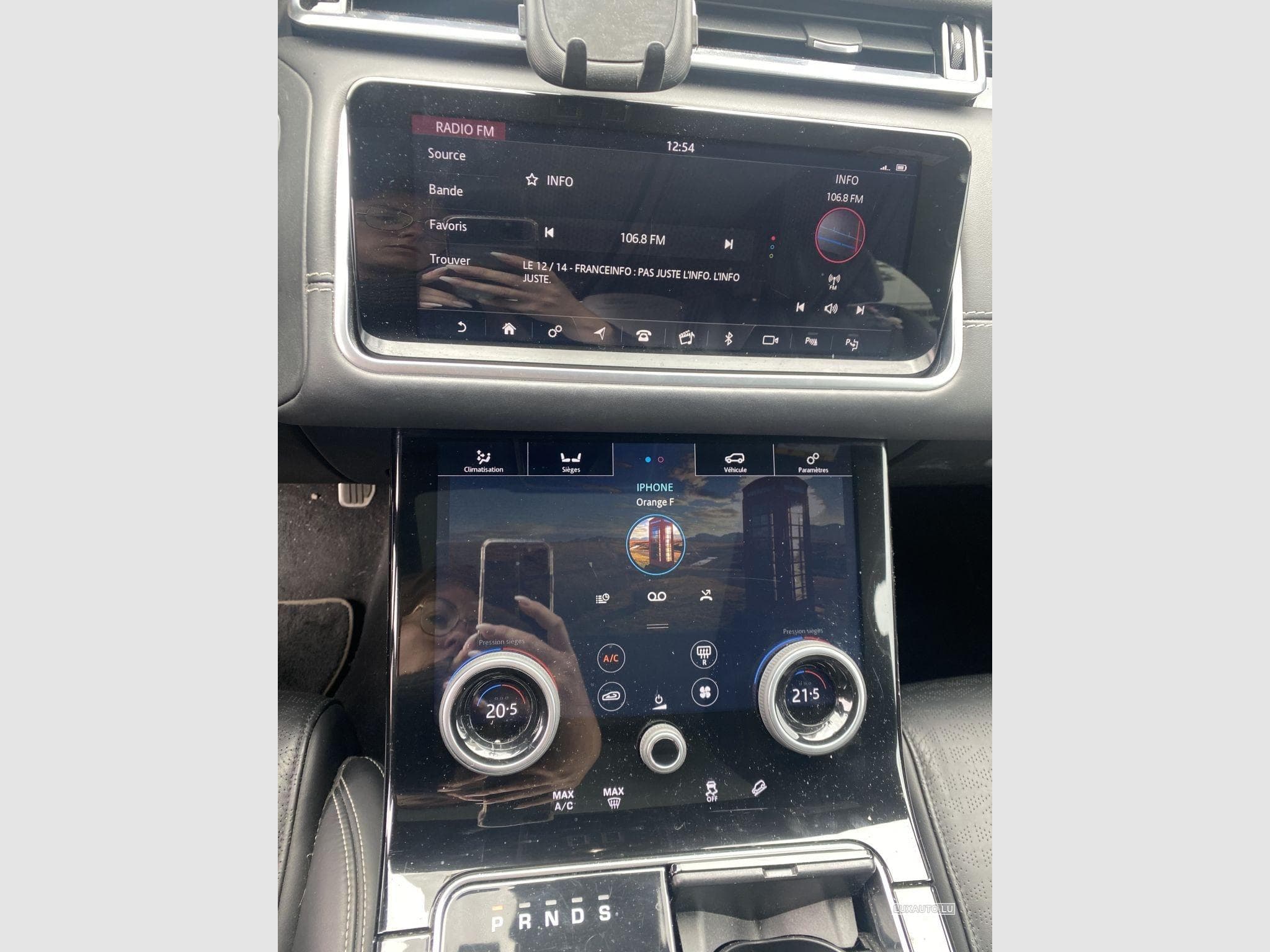 Land-Rover Range Rover Velar 3.0 D 300 HSE R-Dynamic Auto. (2017) - Photo 9