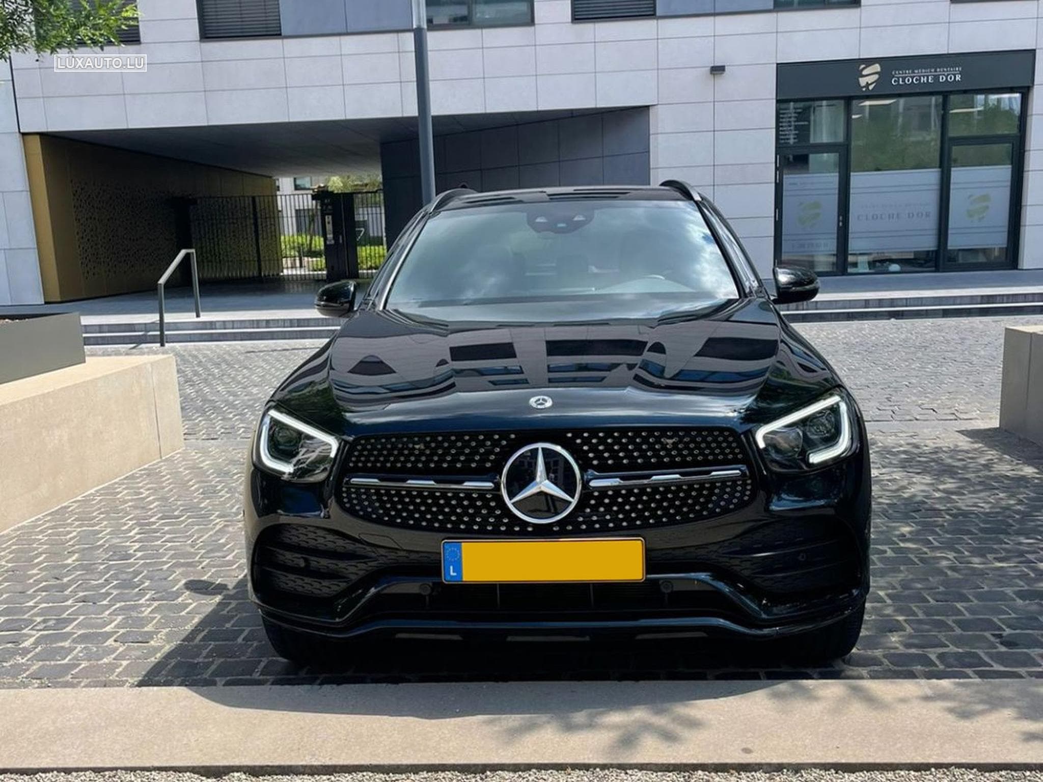 Mercedes GLC 300 300e AMG Line 4Matic 9G-Tronic (2020) - Photo 5