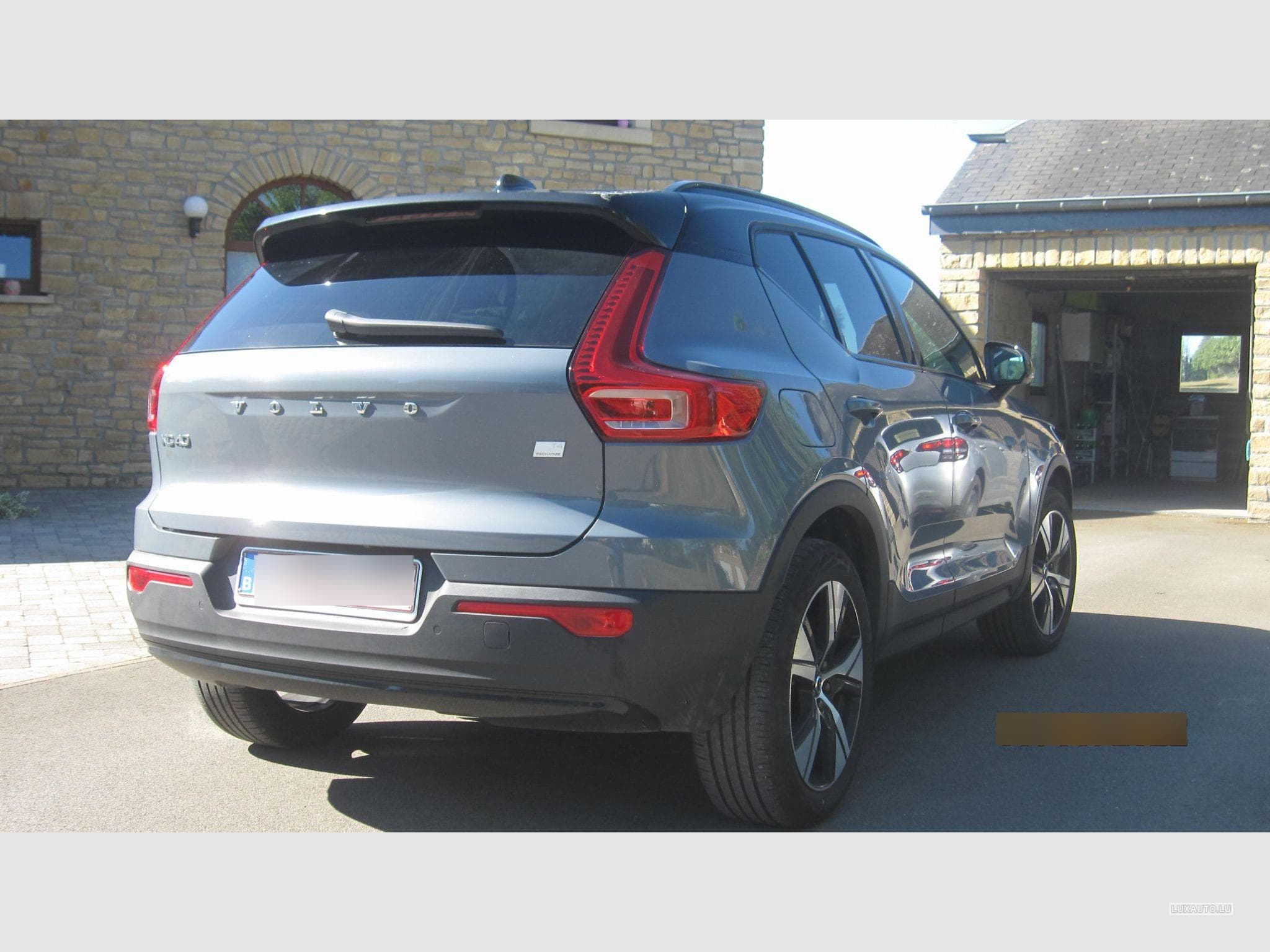 Volvo XC40 2.0 T4 Plug-In Hybrid R-Design Geartronic (2022) - Photo 3
