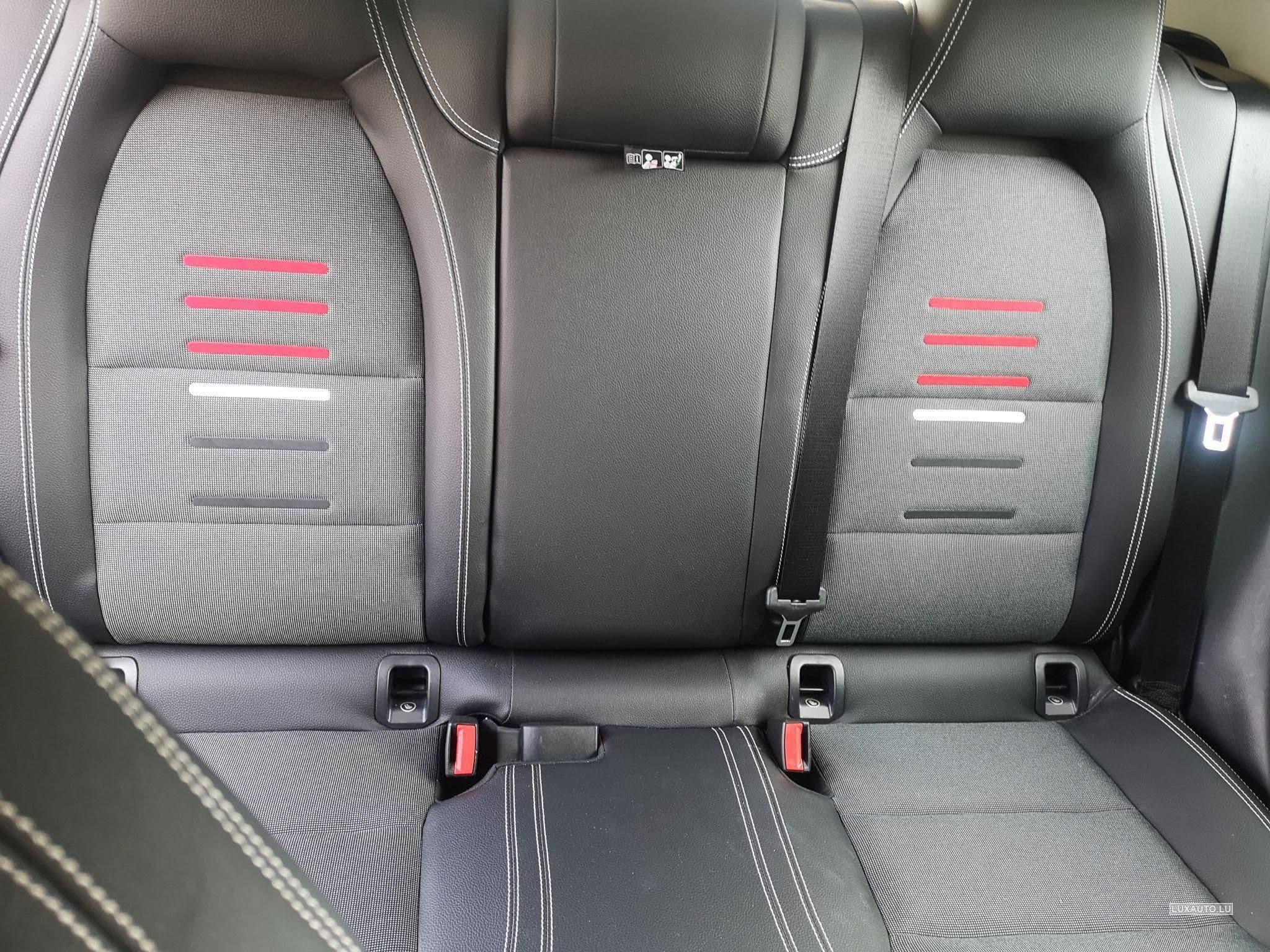 Mercedes A 180 180 (2018) - Photo 5