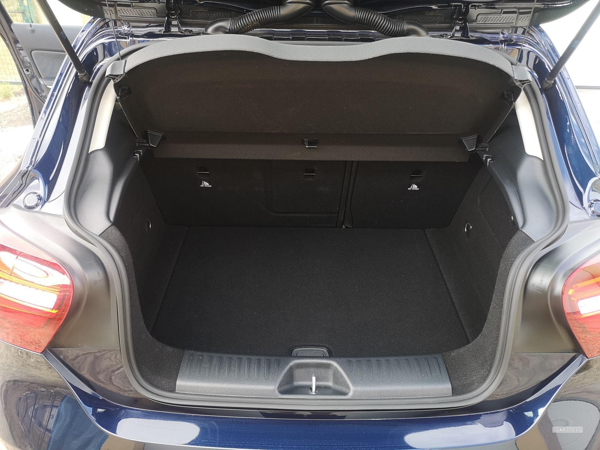 Mercedes A 180 180 (2018) - Photo 6