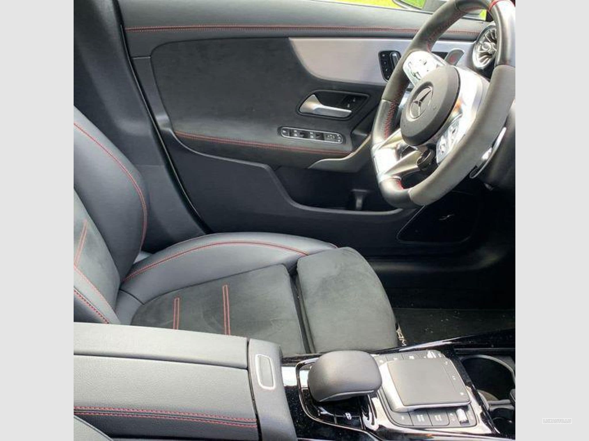 Mercedes CLA 45 AMG Shooting Brake 45 S AMG 4Matic 8G-DCT (2020) - Photo 5