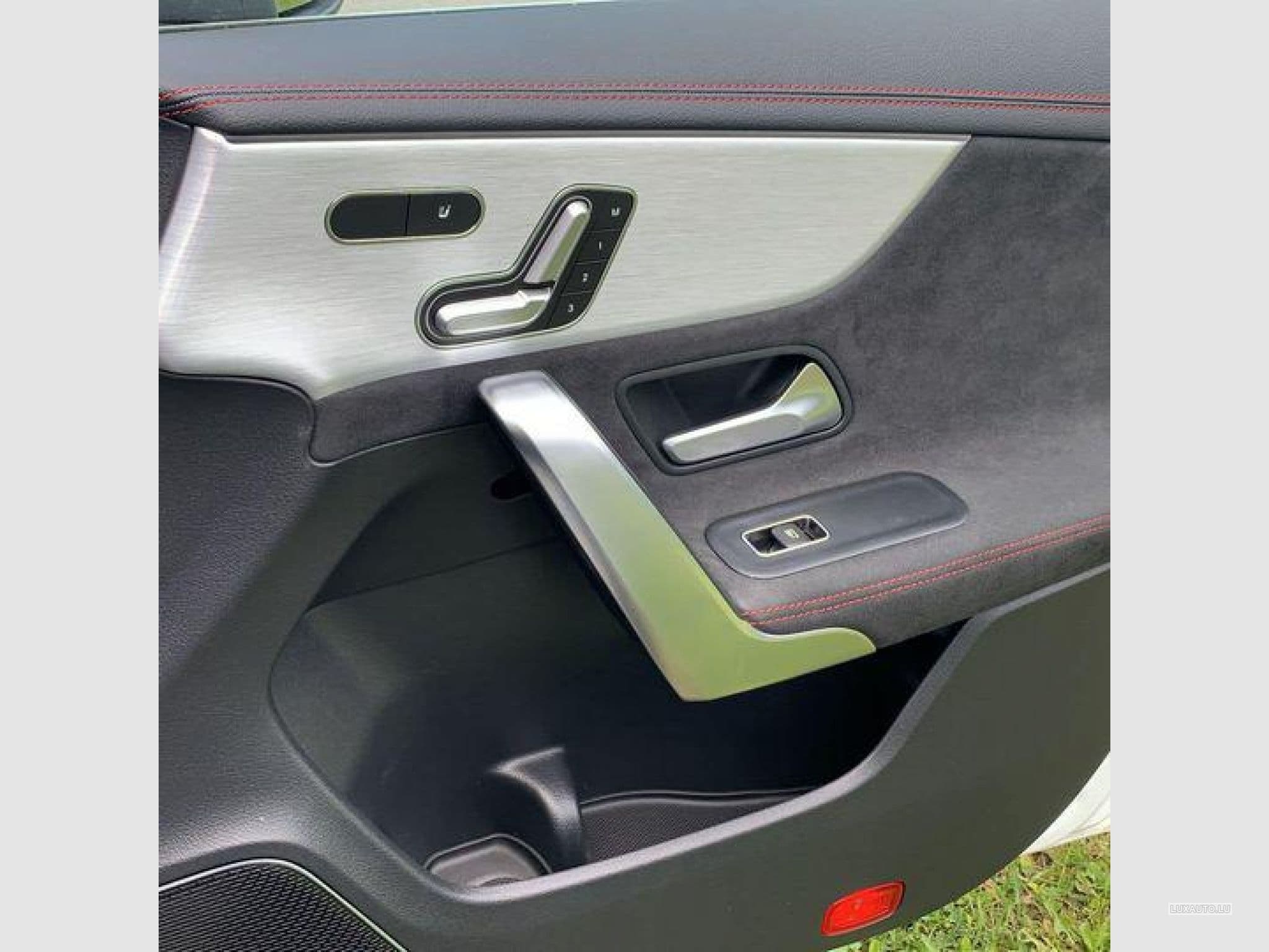 Mercedes CLA 45 AMG Shooting Brake 45 S AMG 4Matic 8G-DCT (2020) - Photo 6