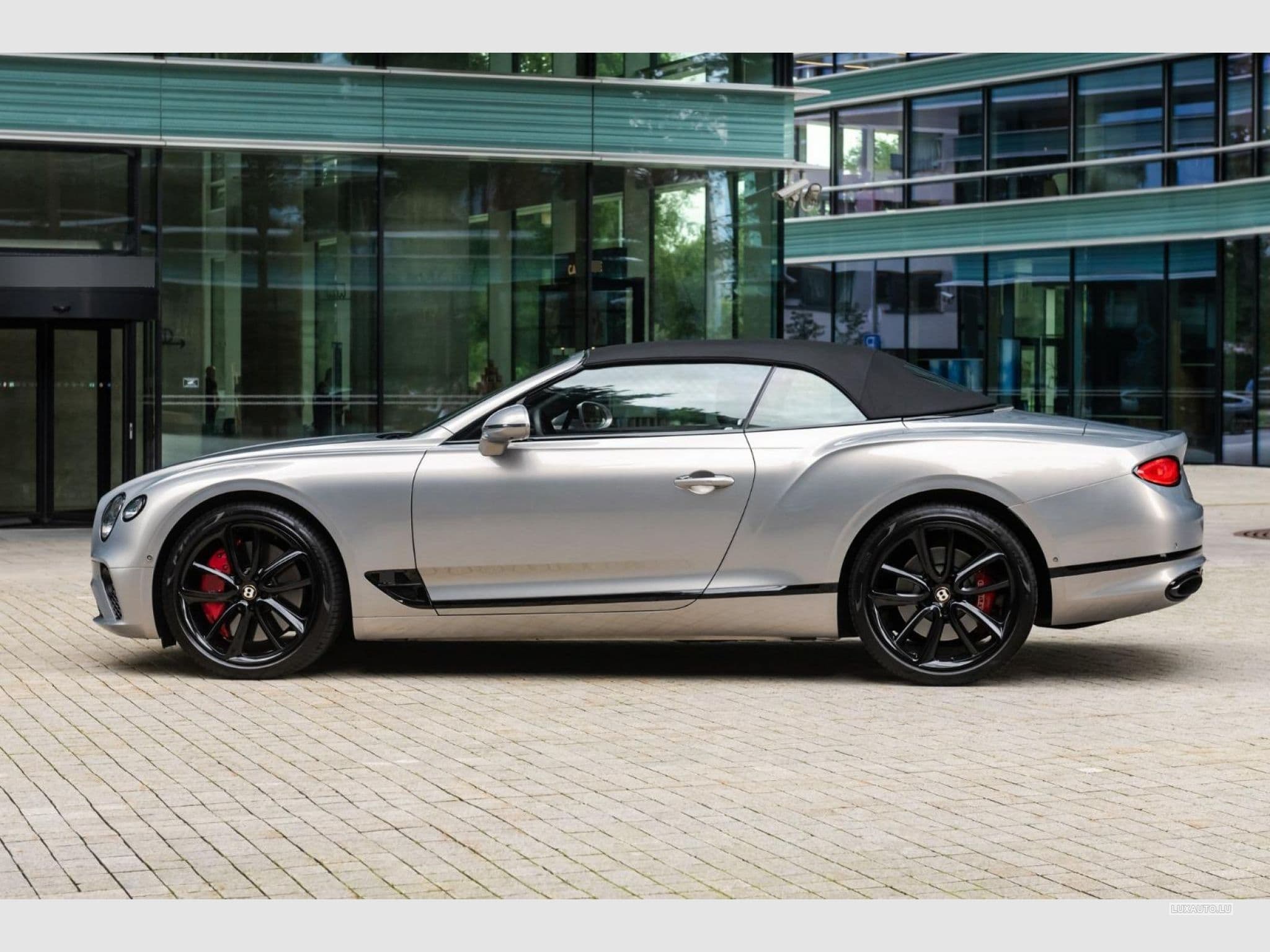 Bentley Continental GT 6.0 W12 First Edition Black Line Auto. (2019) - Photo 2