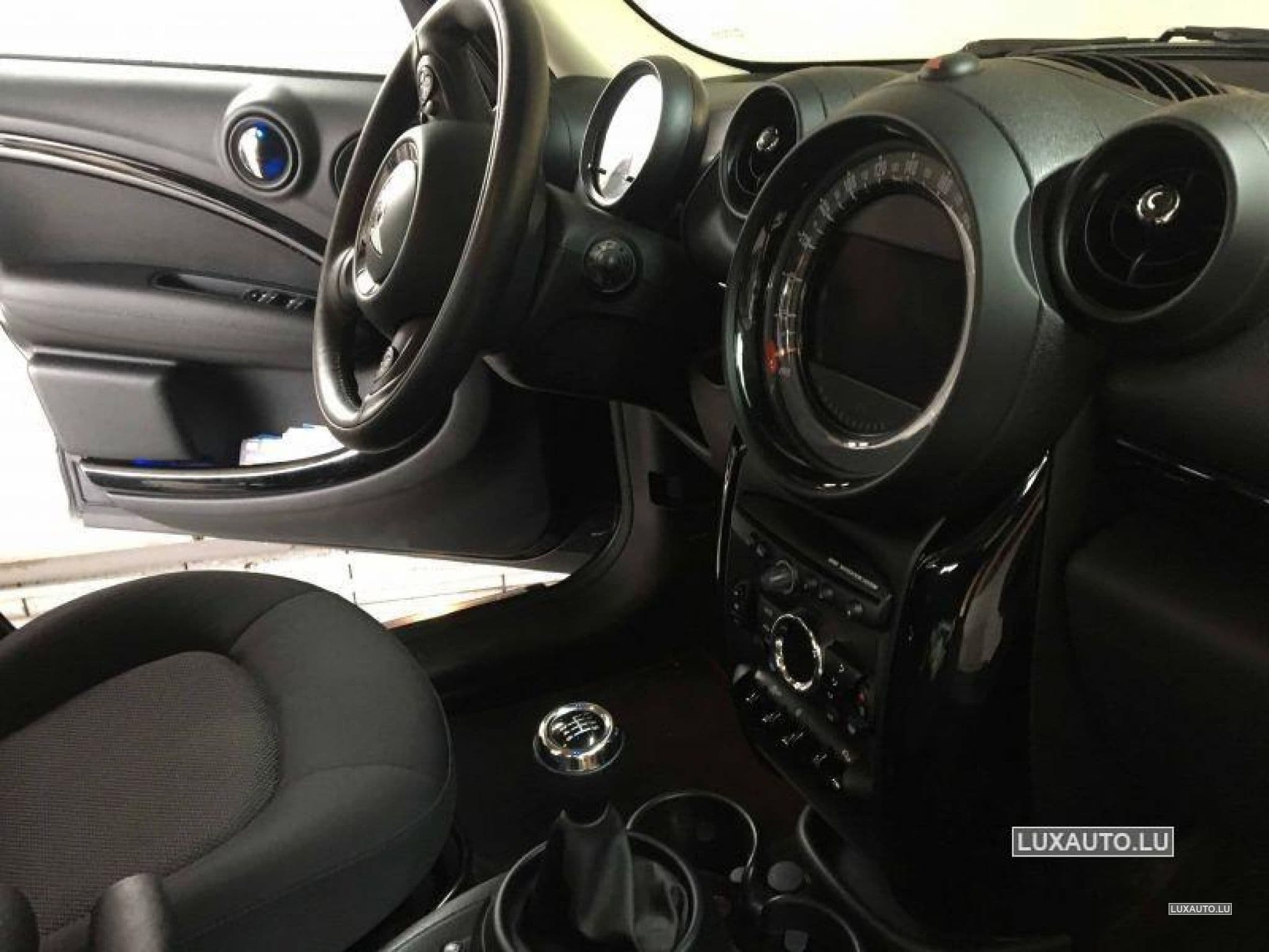 Mini Countryman 1.6 D 112 Cooper All4 (2004) - Photo 3