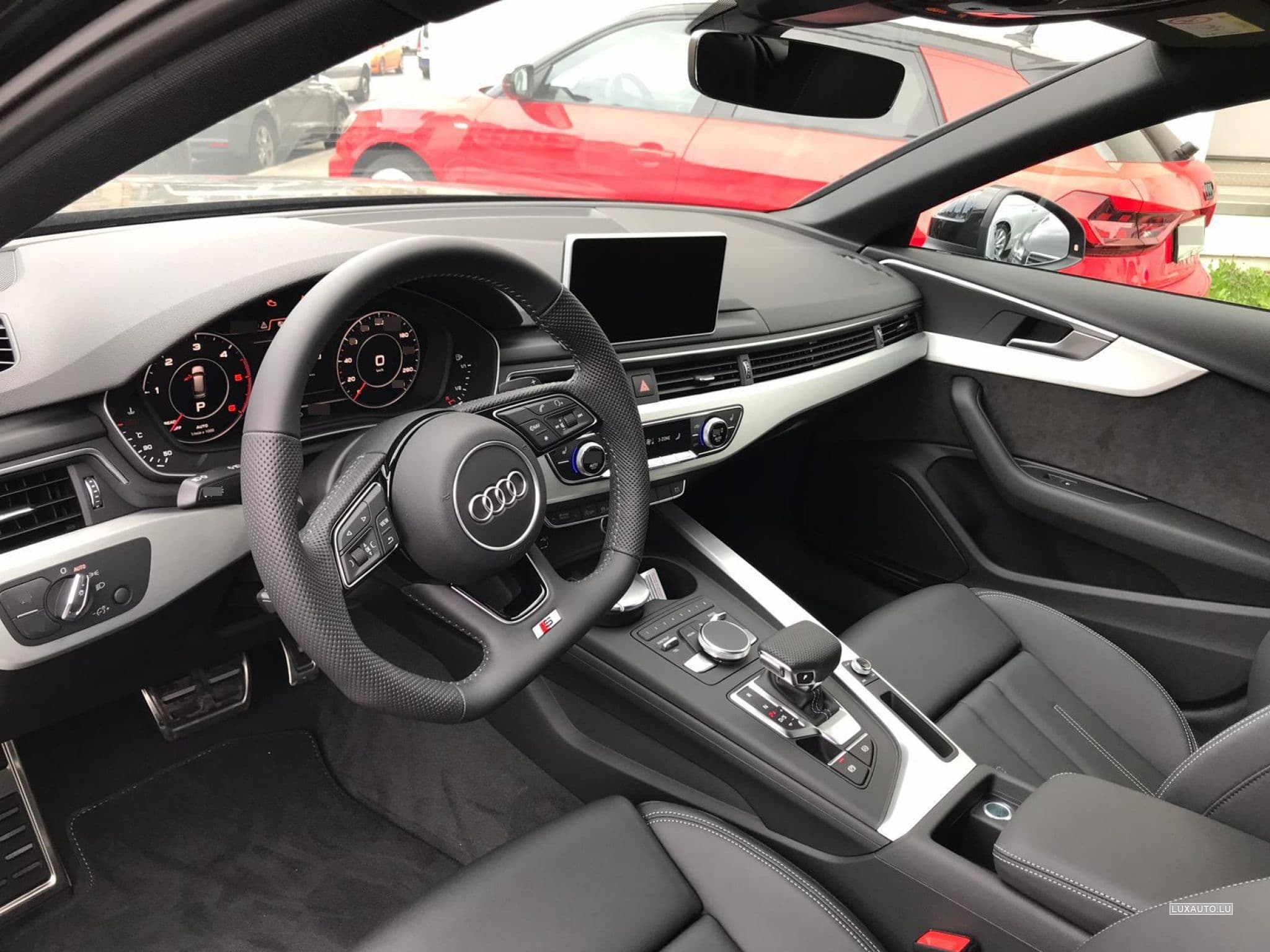 Audi A4 Avant 2.0 Tdi 150 S-Tronic (2019) - Photo 3